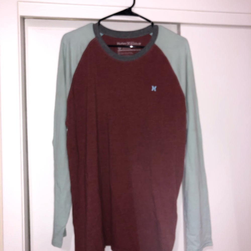 Hurley long sleeve tee Large